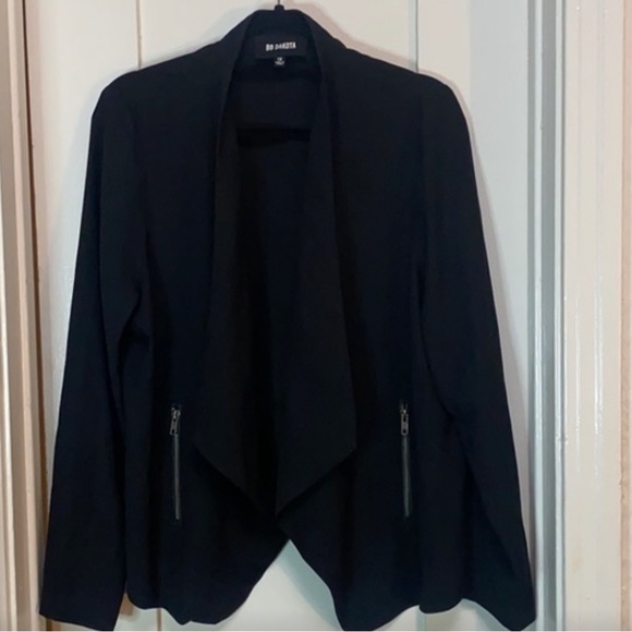Bb Dakota Relaxed Black Blazer with pockets - Picture 3 of 3